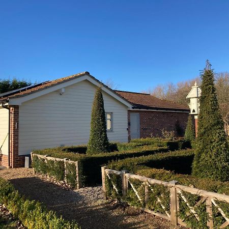 Haughley The Oaks Stable Cottage מראה חיצוני תמונה